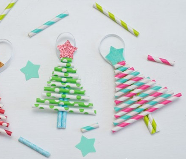 Little Christmas Tress Made From Straws.